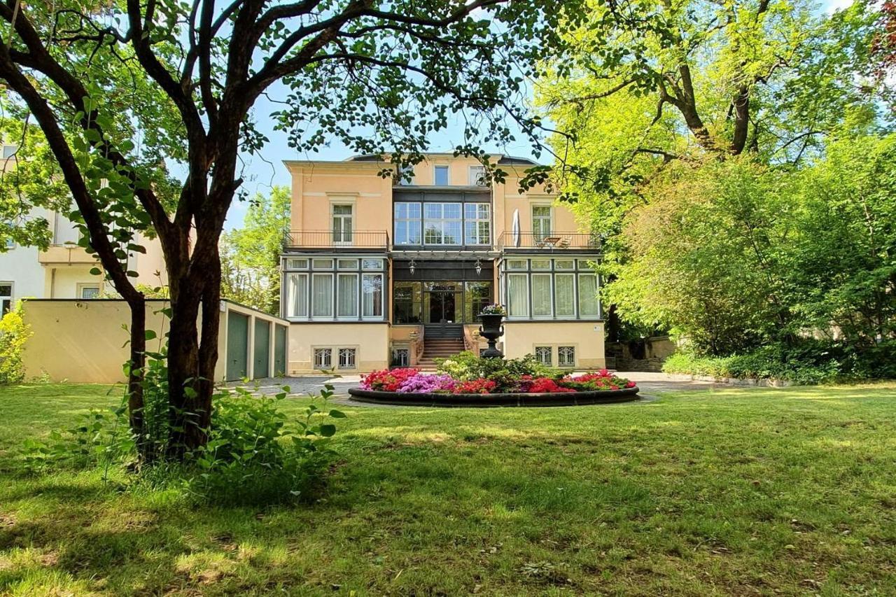 Ferienwohnungen Villa Haniel Carl เดรสเดน ภายนอก รูปภาพ